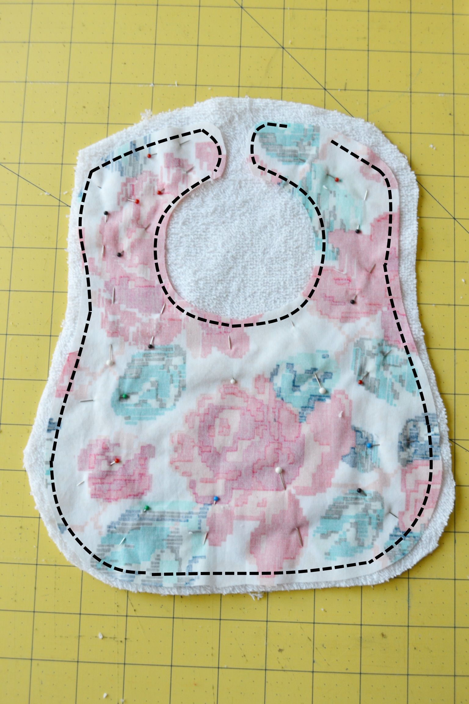 Free Printable Baby Bib Pattern - Free Printable Pattern