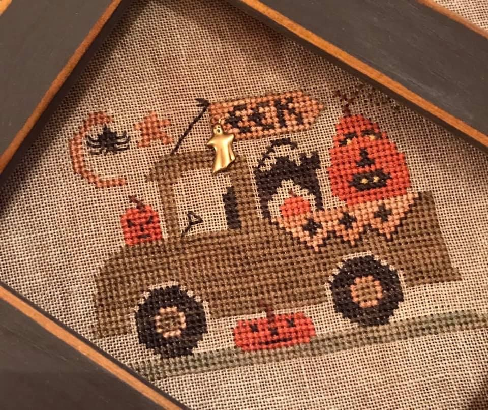 Pin By Terry Williams On Cross Stitch Fall Cross Stitch Cross Stitch 